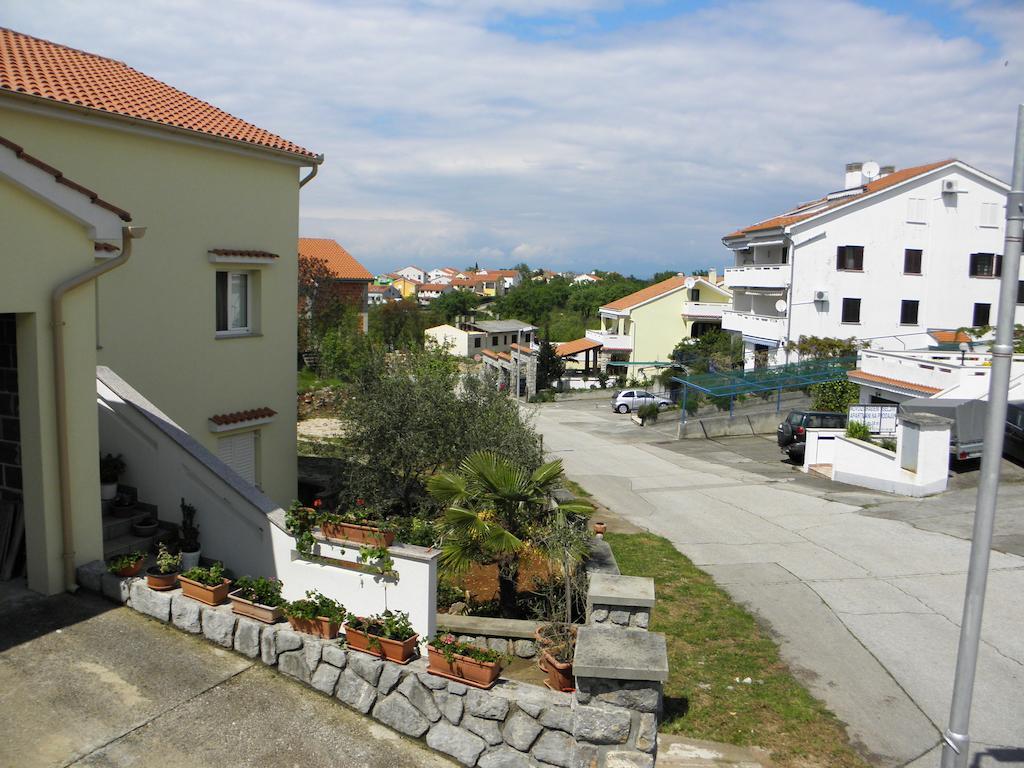 Apartments Njivice Bajcic 외부 사진